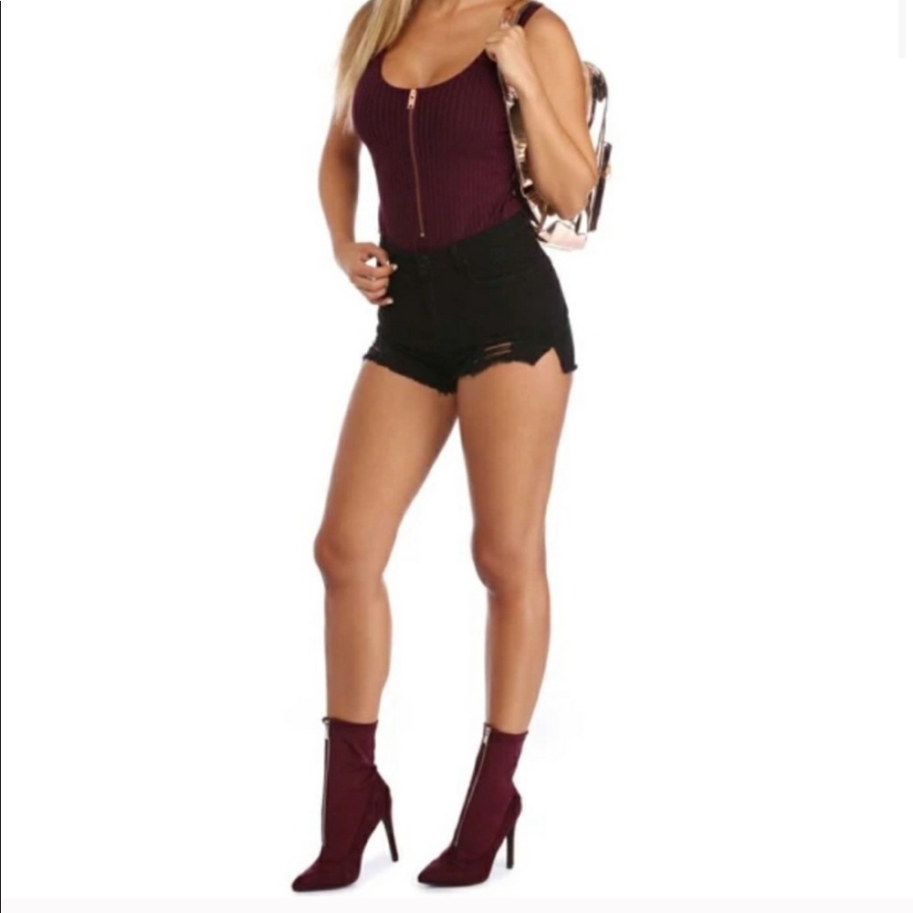 ⭐️ LAST Burgundy Zip Up Ribbed Tank Bodysuit - Picture 2 of 8